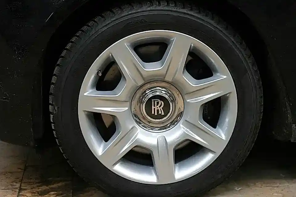 Лучший друг «Rolls Royce» — серебро от «Kolorika»!