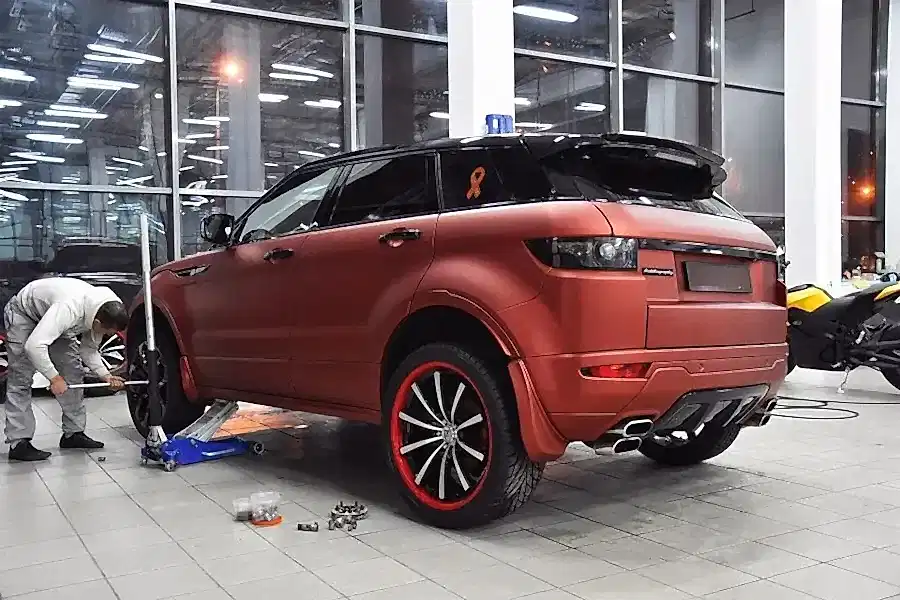 Покраска дисков «Lexani CVX55» «Land Rover Evoque»