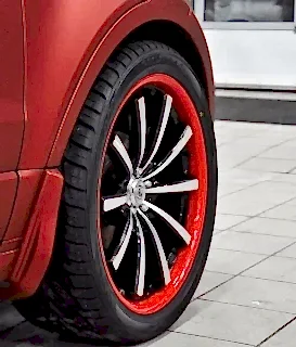Покраска дисков «Lexani CVX55» «Land Rover Evoque»