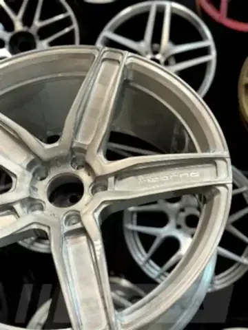 Покраска кованых дисков BMW X5 (брашд под тонированный лак)