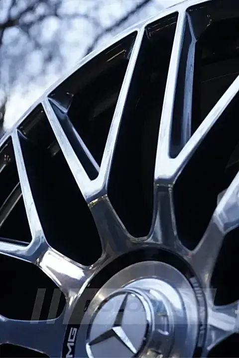 Покраска кованых дисков Mercedes GLS в графитовый цвет