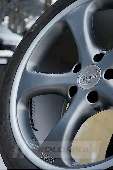 Покраска литых дисков Porsche в светлый графитовый цвет