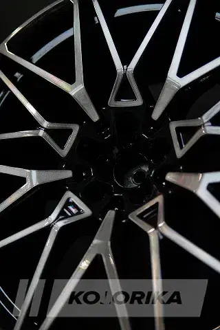 Покраска литых дисков BMW X6M в чёрный цвет
