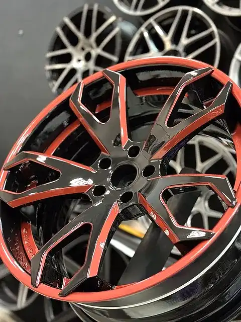 Покраска составных дисков Range Rover Sport в два цвета