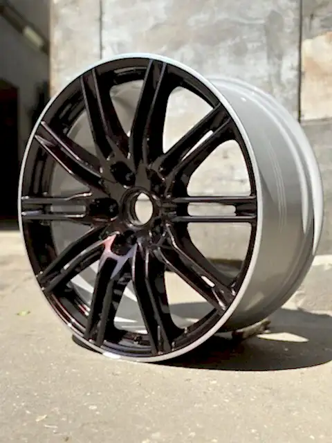 Покраска литых дисков Porsche Cayenne в два цвета