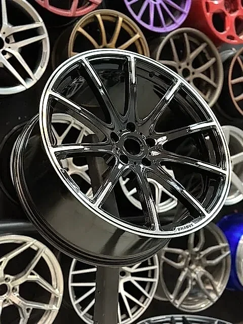 Покраска кованых дисков на Mercedes G в чёрный глянец
