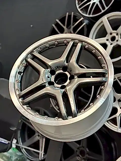 Покраска литых дисков Mercedes SL